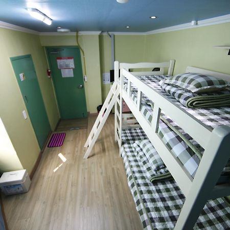 Bluefish Guesthouse Пусан Экстерьер фото